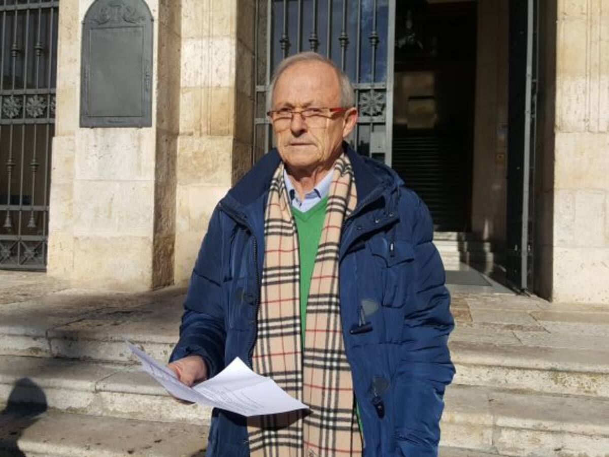 La antigua alcoholera de Pan y Guindas figura como propiedad de ‘Promociones Cardenal Cisneros’