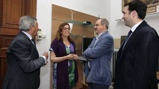 Imagen de archivo de una de las reuniones mantenidas por la presidenta de la Diputación con la directiva del Quesos Cerrato