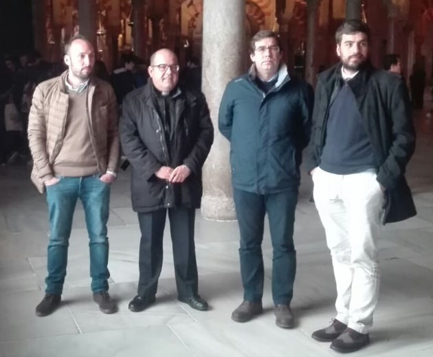 José Juan Jiménez Güeto con lso arqueólogos Daniel Fernández, Raimundo Ortiz y el ingeniero Rafael Ortiz.