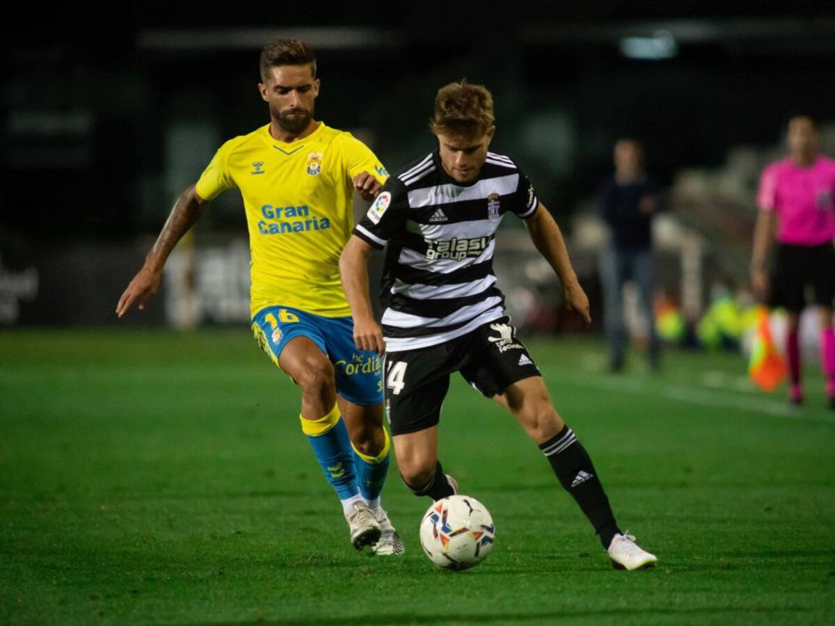 El Efesé busca salir de los puestos de descenso en Gran Canaria