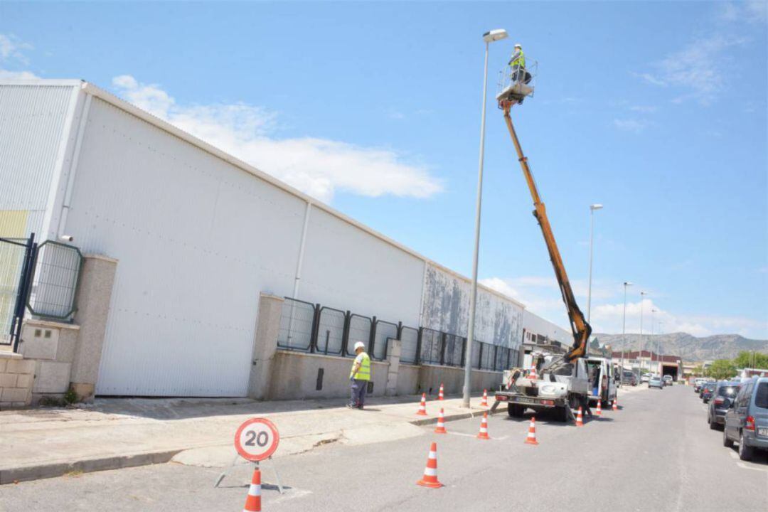 Obras en el Polígono Campo Alto de Elda 