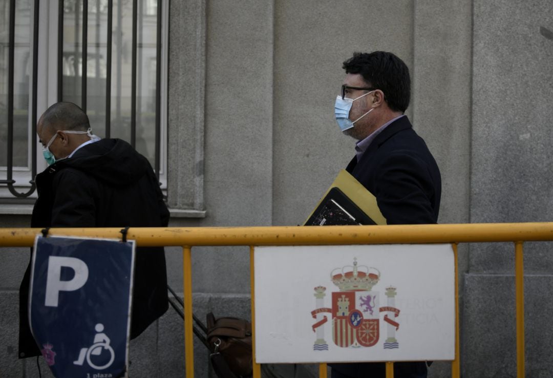 El diputado de ERC Joan Josep Nuet a su llegada al Tribunal Supremo