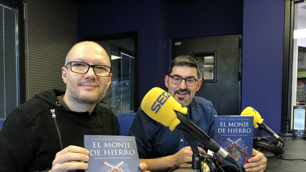 Historia de León - El leonés López Triguero debuta en la novela con "El monje de hierro" (19/11/2019)