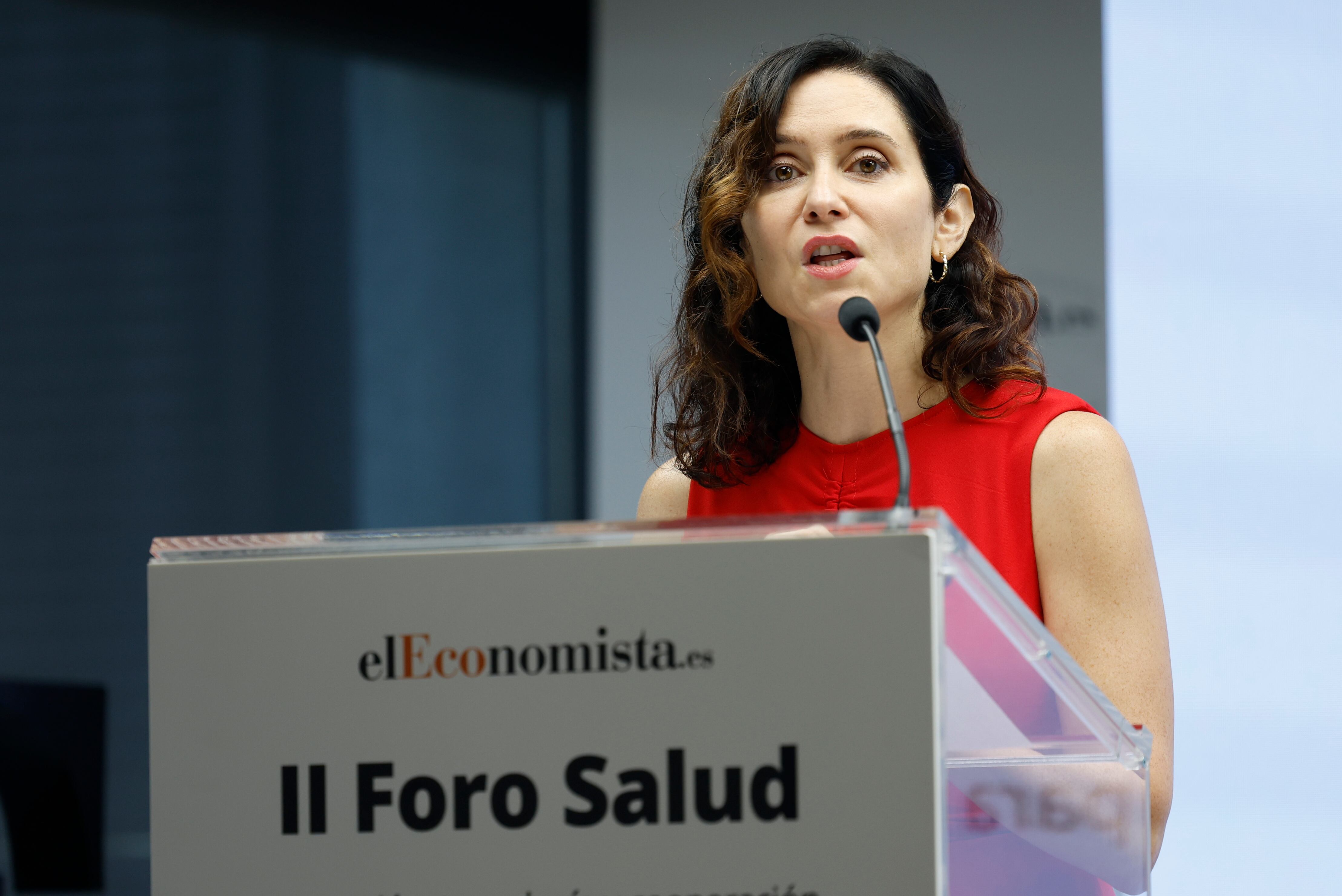 MADRID, 08/07/2025.- La presidenta de la Comunidad de Madrid, Isabel Díaz Ayuso, interviene en la inauguración del II Foro Salud organizado por el digital elEconomista, este martes en Madrid. EFE/ Mariscal
