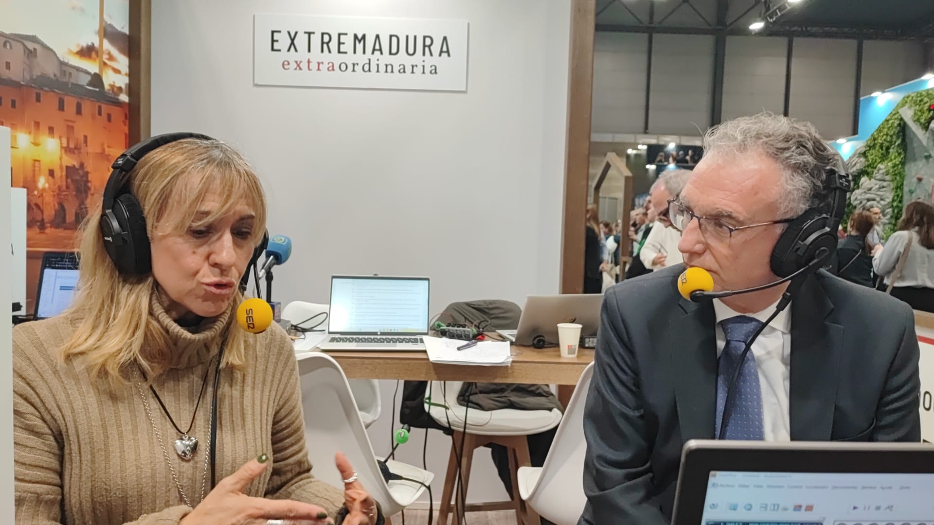 José Luis Quintana, Delegado del Gobierno Extremadura, en el set de Radio Extremadura