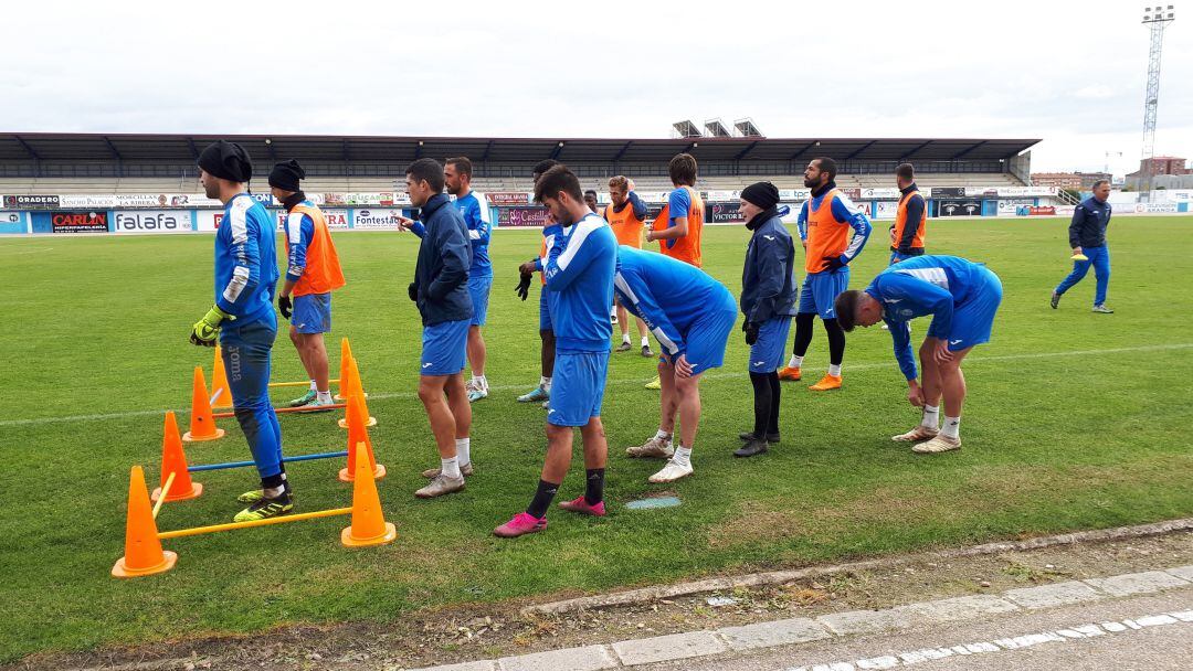 Los ribereños durante un entrenamiento en El Montecillo.