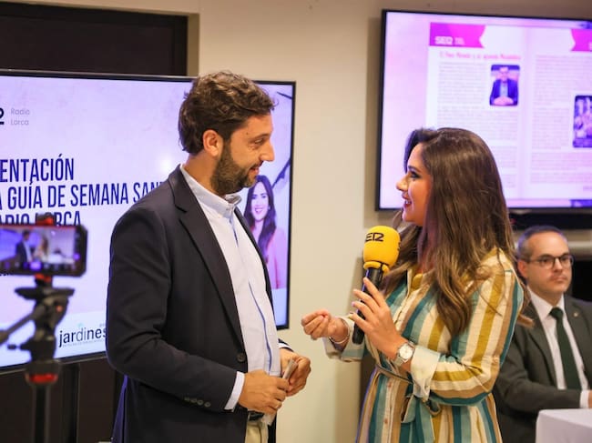 Juan Francisco Martínez, director del ITREM, junto a Nazaret Navarro