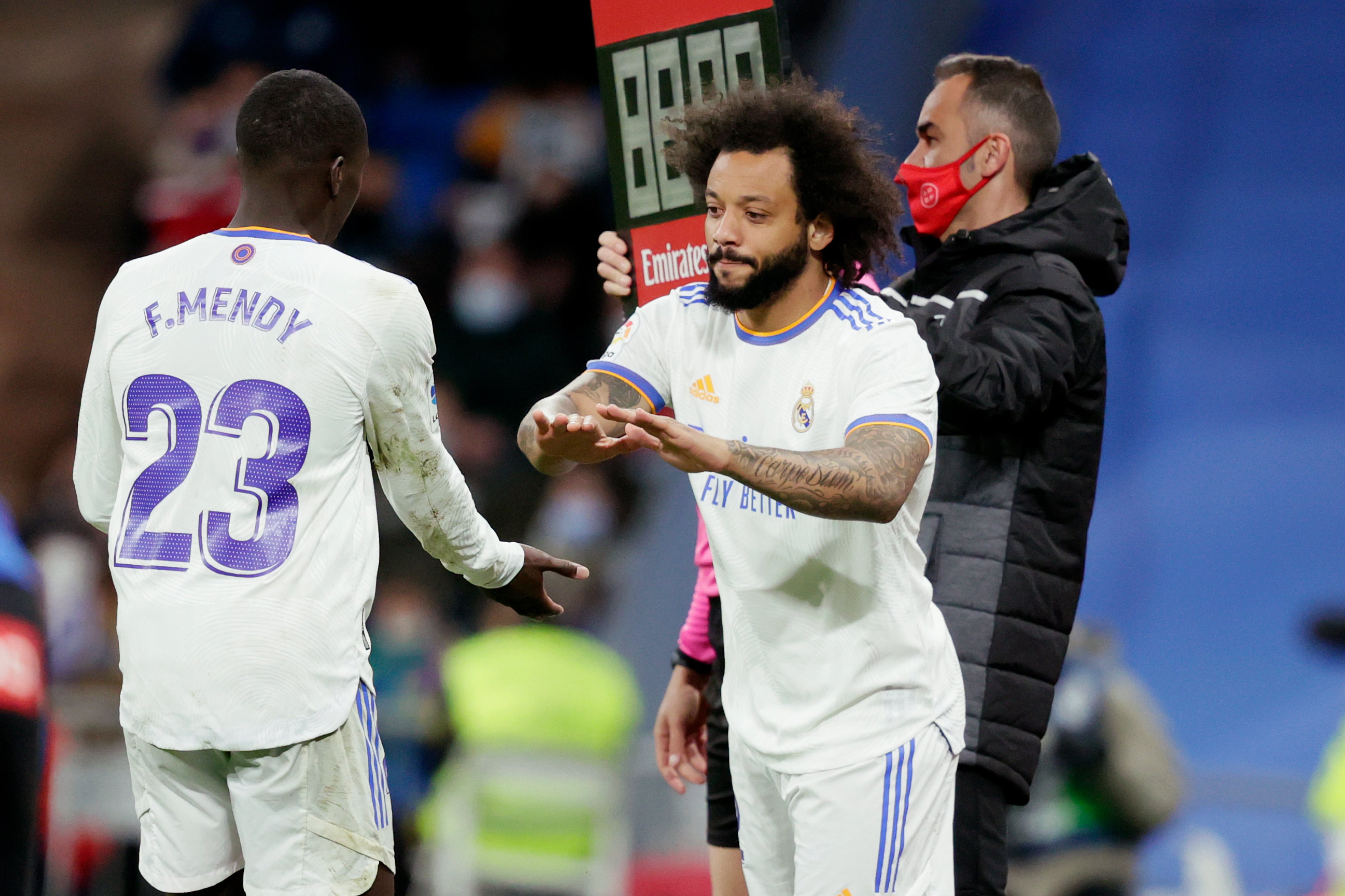 Ferland Mendy es sustituido por Marcelo Vieira en un partido del Real Madrid