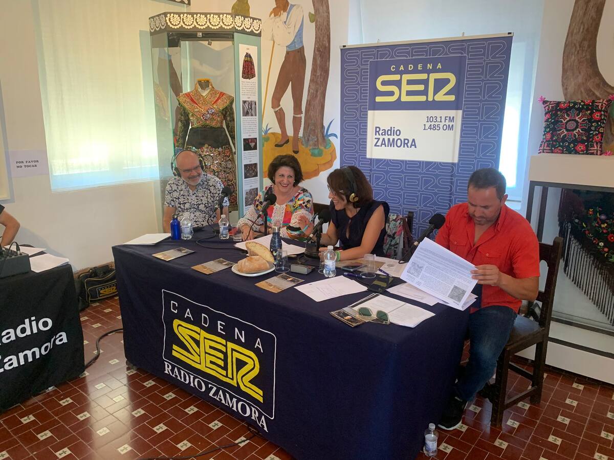 FOTOGALERÍA | "Hoy por hoy Zamora y Benavente" desde Carbajales de Alba