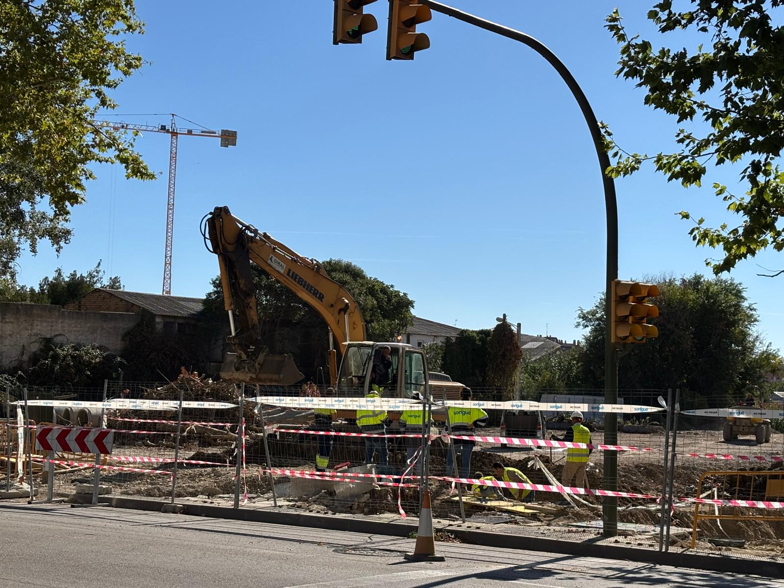 Obras en el Polígono Harineras, junto a Martínez de Velasco