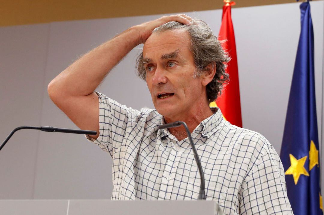 El director del Centro de Coordinación de Alertas y Emergencias Sanitarias (CCAES), Fernando Simón, en la rueda de prensa de este jueves en Madrid.