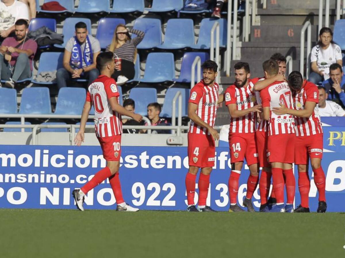 El Almería fue un avión en Tenerife