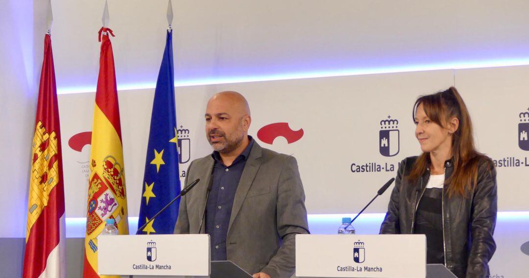 José García Molina (i) e Inmaculada Herrnanz (d)