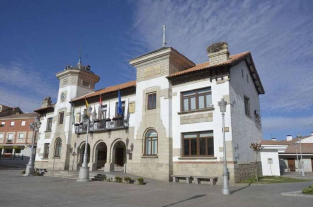 Fachada del Ayuntamiento de El Espinar