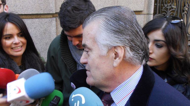 Bárcenas haurà d&#039;indemnitzar Cospedal amb 50.000 euros per vulnerar el seu dret a l&#039;honor