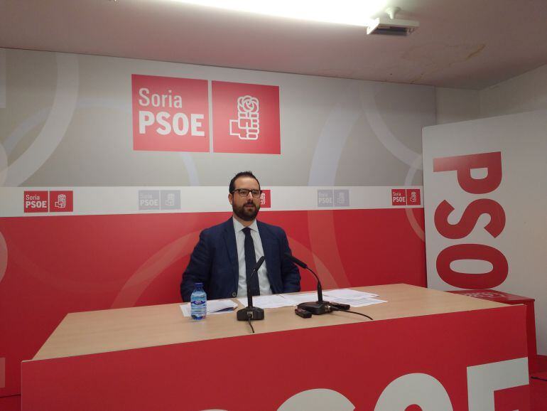 ángel Hernández anuncia la unificación de los hospitales