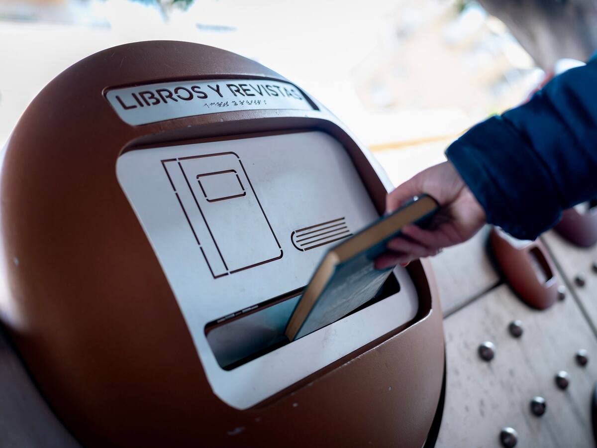 Segunda vida solidaria en Málaga para libros y revistas