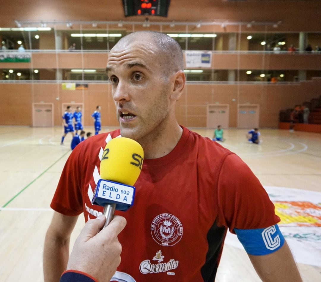 Gabri Pastor, capitán del Nueva Elda, confía en el apoyo de la afición