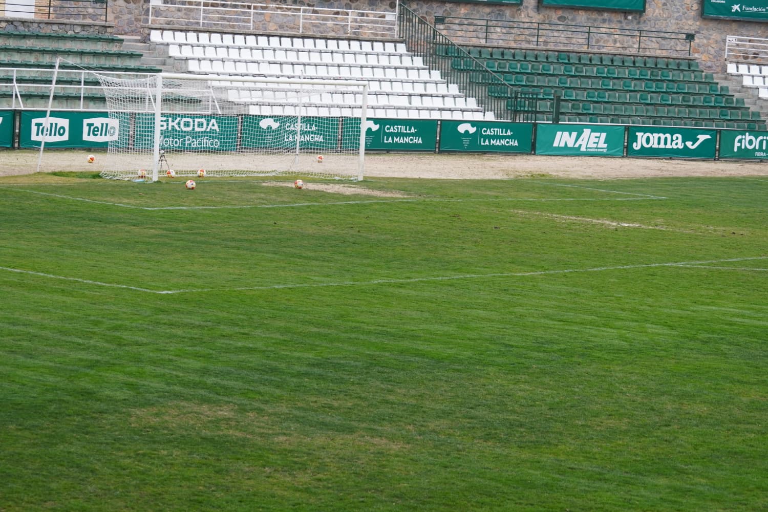 Imagen del estado del césped del estadio Salto del Caballo de Toledo