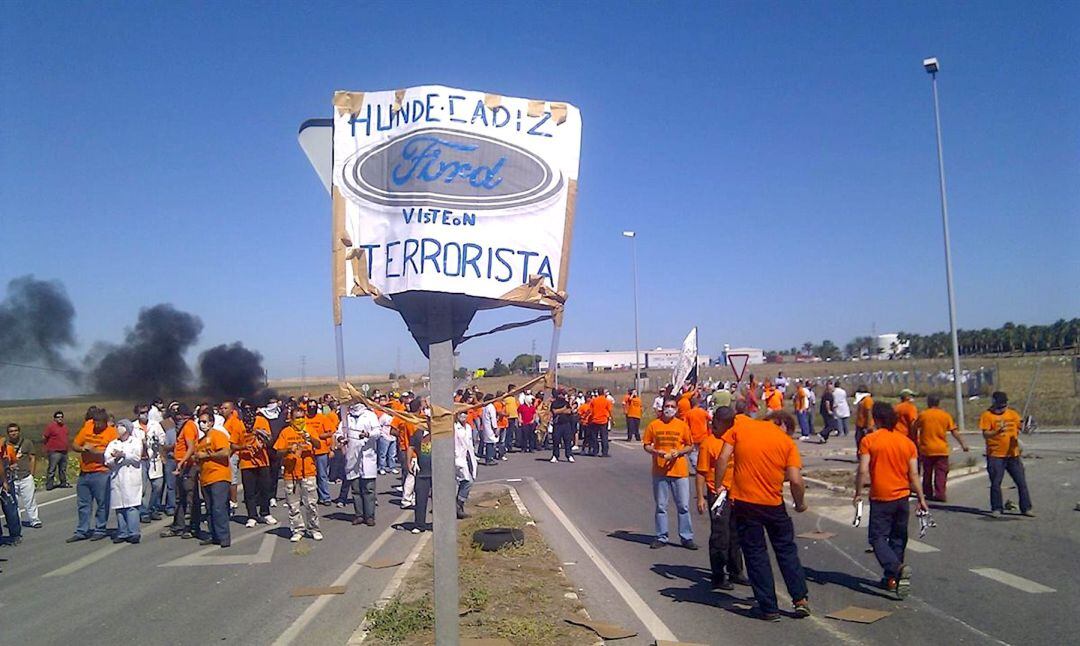 Una movilización de trabajadores tras el cierre de Visteon