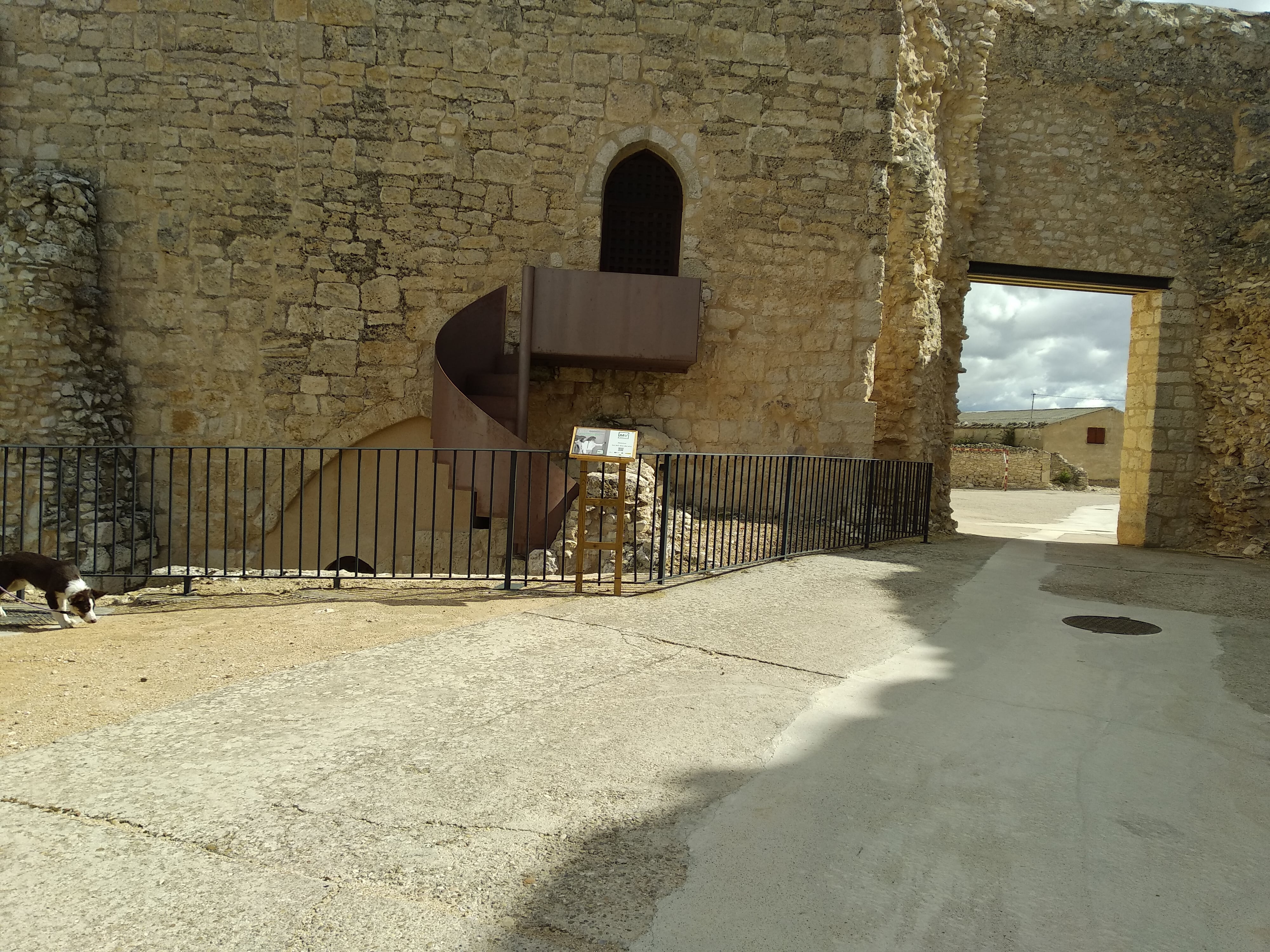 Entrada al Torreón de Haza