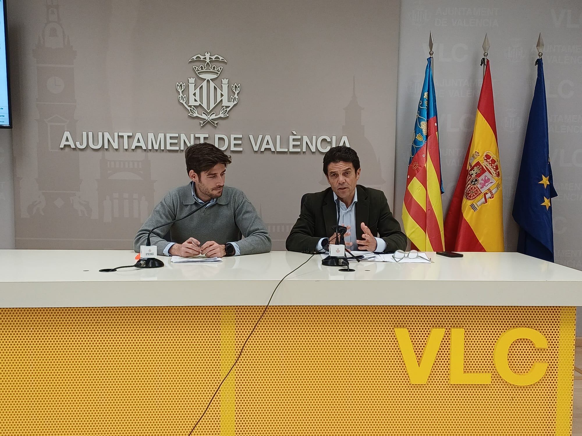 Juan Carlos Caballero y Carlos Mundina en rueda de prensa en el Ayuntamiento de València