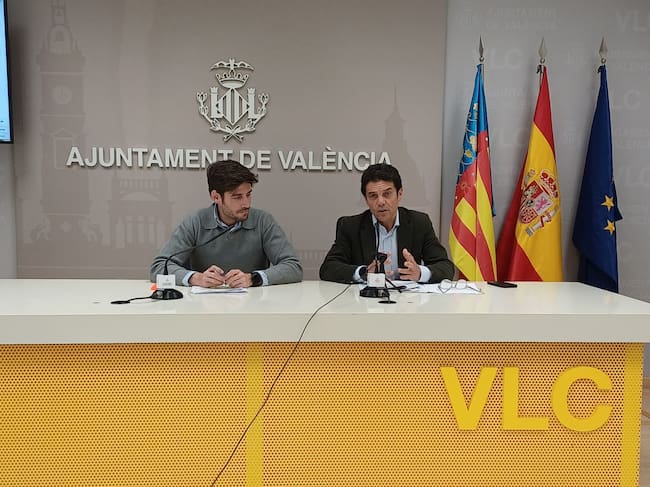 Juan Carlos Caballero y Carlos Mundina en rueda de prensa en el Ayuntamiento de València