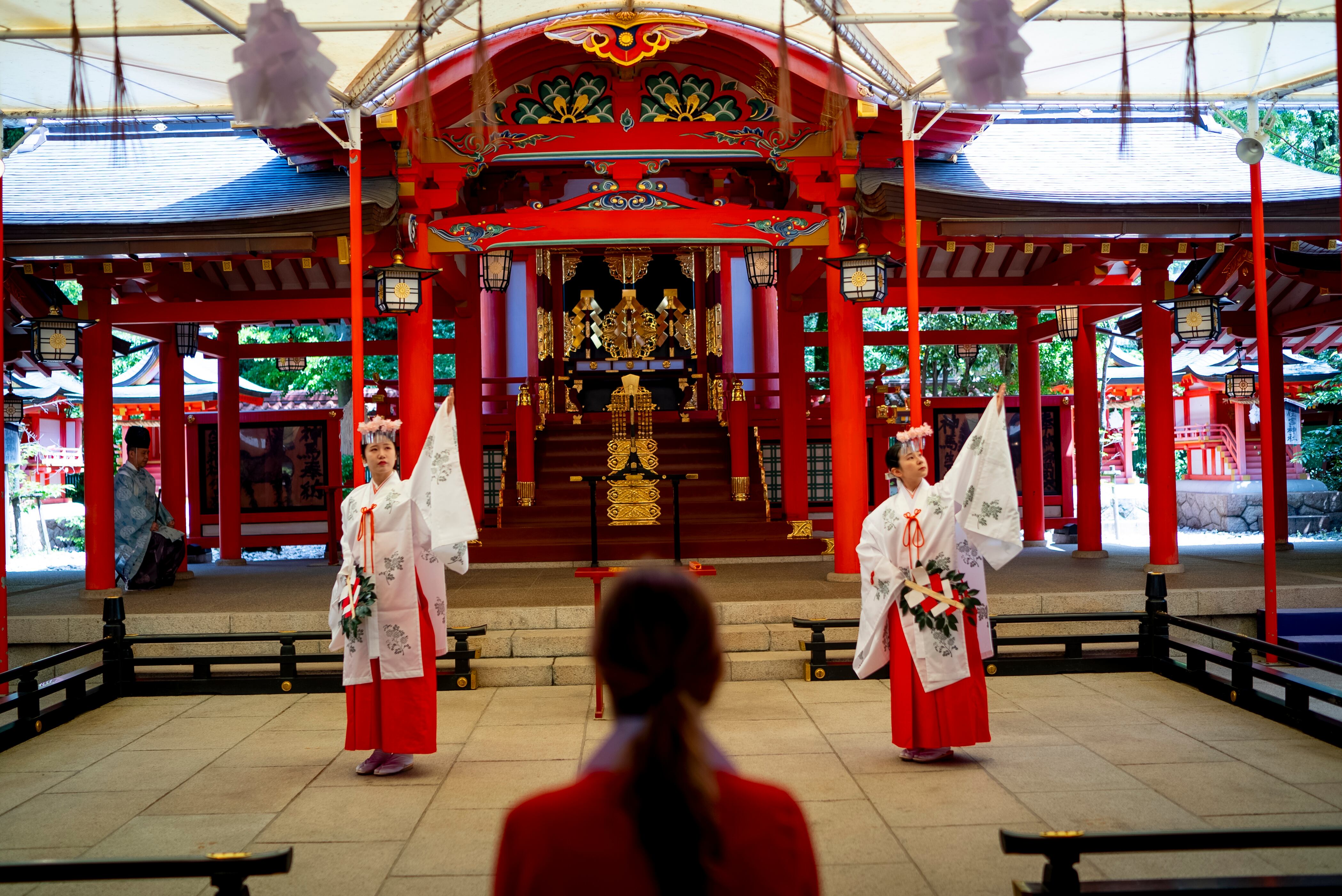 El santuario sintoísta de Ikuta (Kobe) fue fundado por la emperatriz Jingu a principios del siglo III.