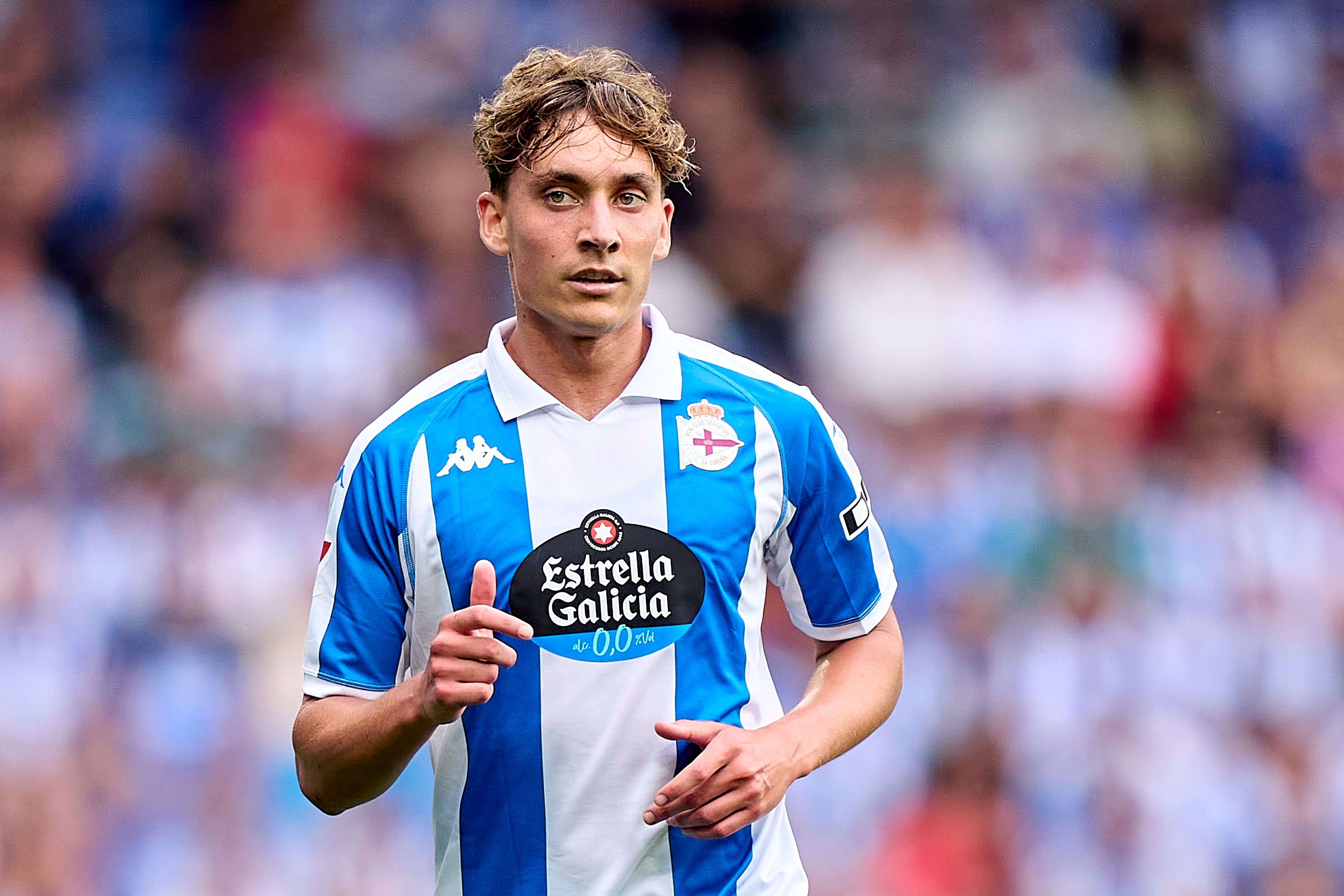 LA CORUNA, SPAIN - AUGUST 17:  Alex Petxarroman of RC Deportivo de La Coruna looks on during the LaLiga Hypermotion match between RC Deportivo de La Coruna and Real Oviedo at Abanca Riazor Stadium on August 17, 2024 in La Coruna, Spain. (Photo by Jose Manuel Alvarez/Quality Sport Images/Getty Images)