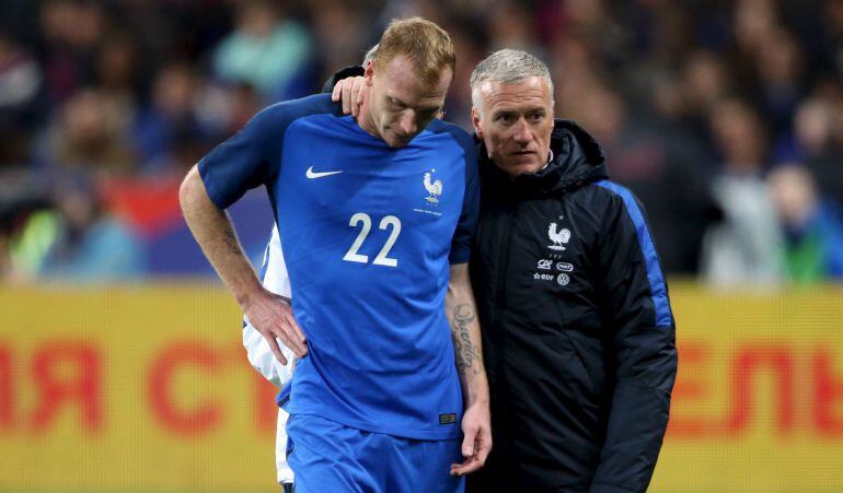 Jeremy Mathieu se lesiona en el Francia-Rusia del pasado día 29 de marzo 