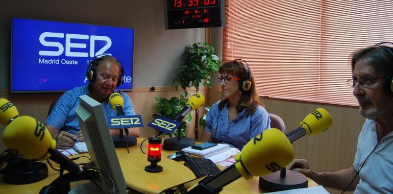 Emilio Rodríguez, Azucena Balandín y Ramiro Pastor (de izq. a dcha.) miembros de Aparkam