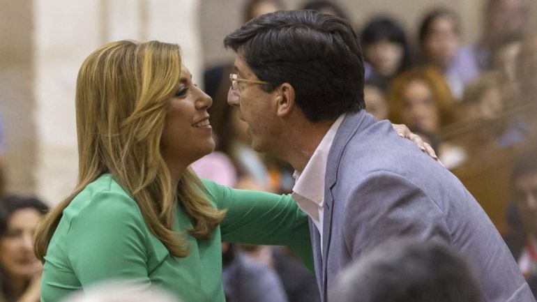 Cs no cree al Gobierno en las fechas del AVE. Marín con Susana Díaz en el Parlamento andaluz.