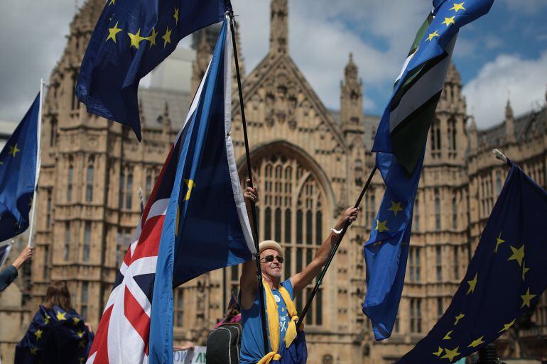 Banderas de Reino Unido y Europa 