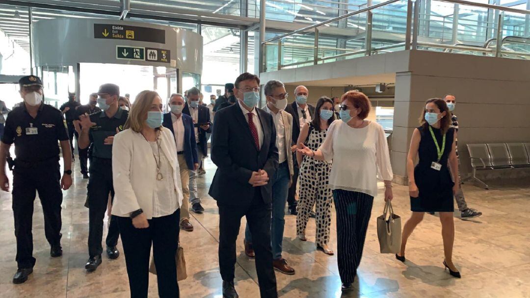 Visita de Ximo Puig al Aeropuerto Alicante-Elche