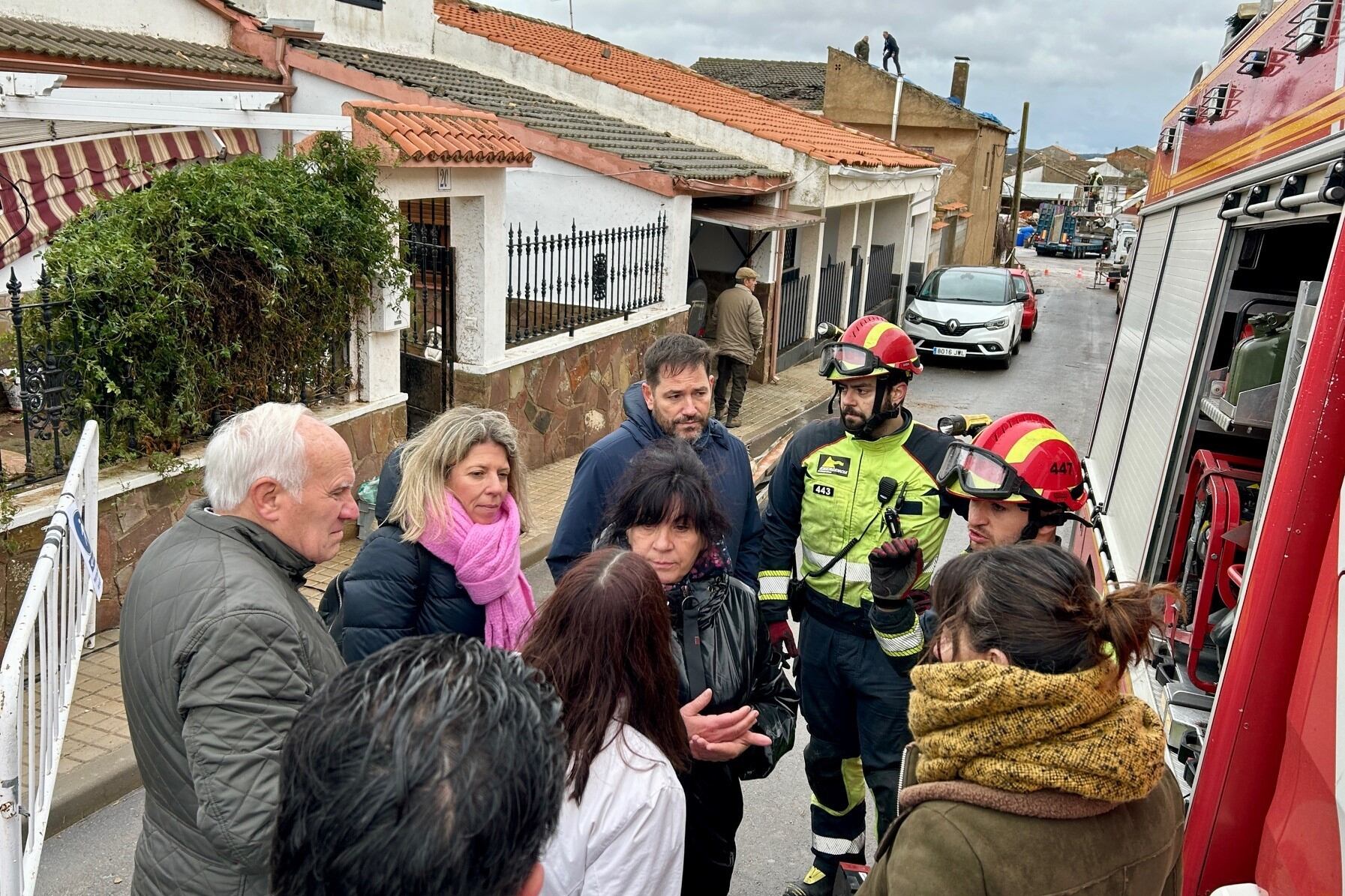 David Broceño, subdelegado del Gobierno ha visitado la zona afectada junto a la delegada de la Junta, Blanca Fernández