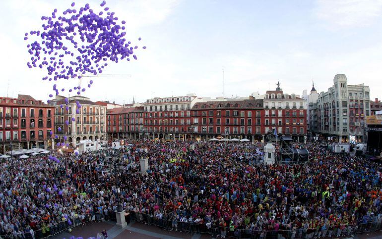 Imagen de la Plaza Mayor de Valladolid durante el pregón de las fiestas