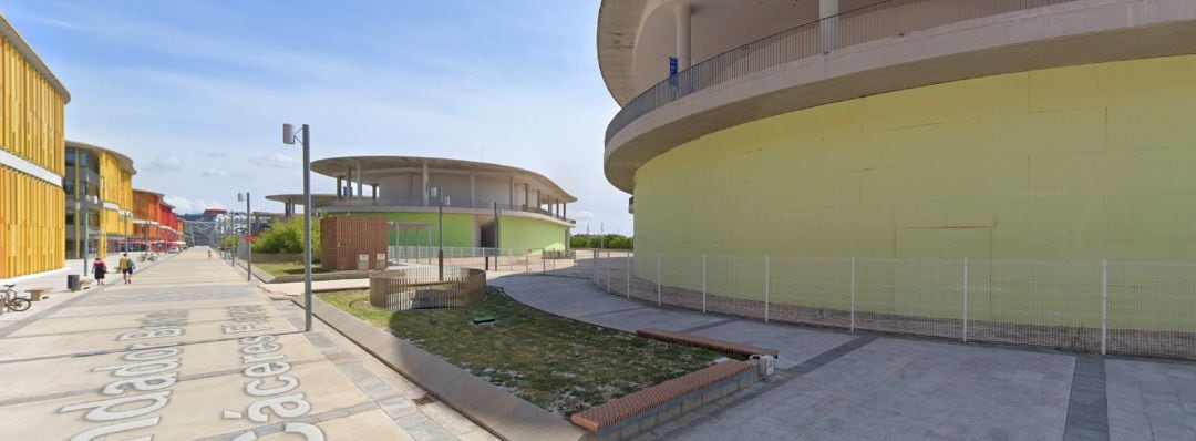 Los edificios &quot;cacahuetes&quot; del recinto de la Expo de Zaragoza