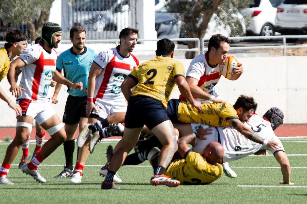 La primera jornada tras el descenso sale un poco mal al URA en La Legión.