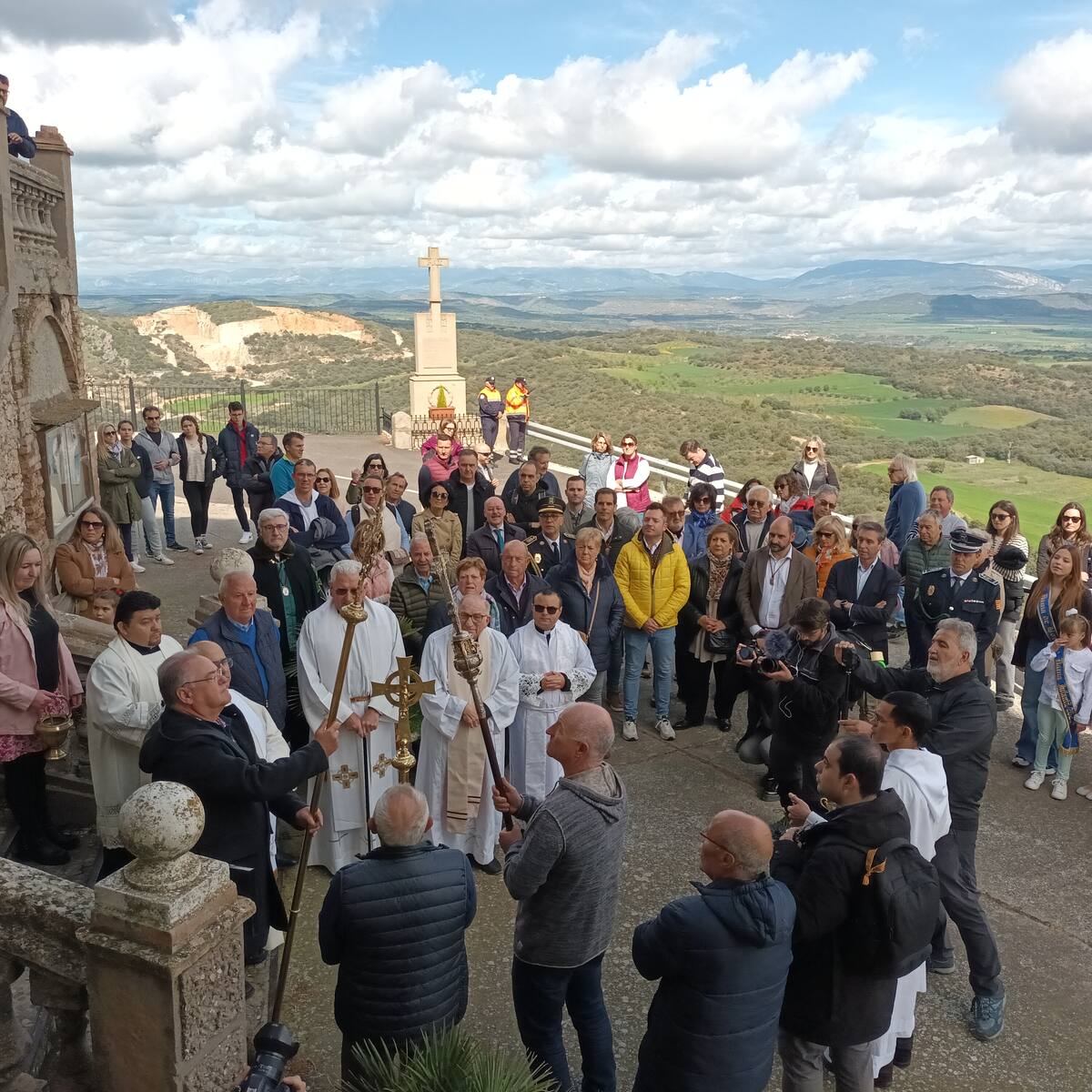 Barbastro y Berbegal cumplen con la tradición de iniciar las romerías al Monasterio de El Pueyo