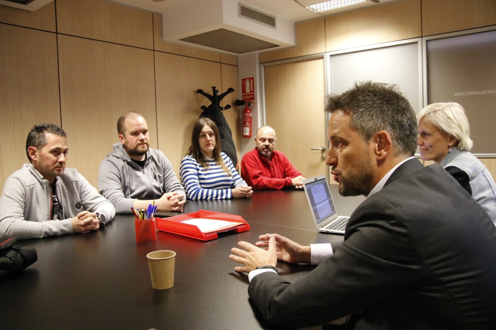 Els candidats socialdemòcrates s&#039;han reunit amb els representants sindicals del SAAS