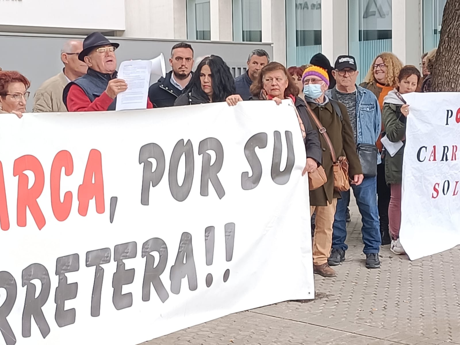 Concentración de los vecinos de la zona rural en Sevilla