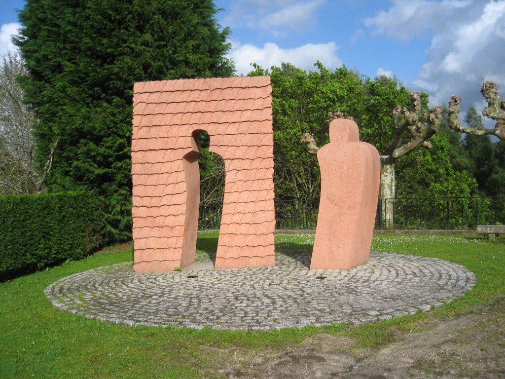 Monumento en memoria a los represaliados de 1936 en Tui