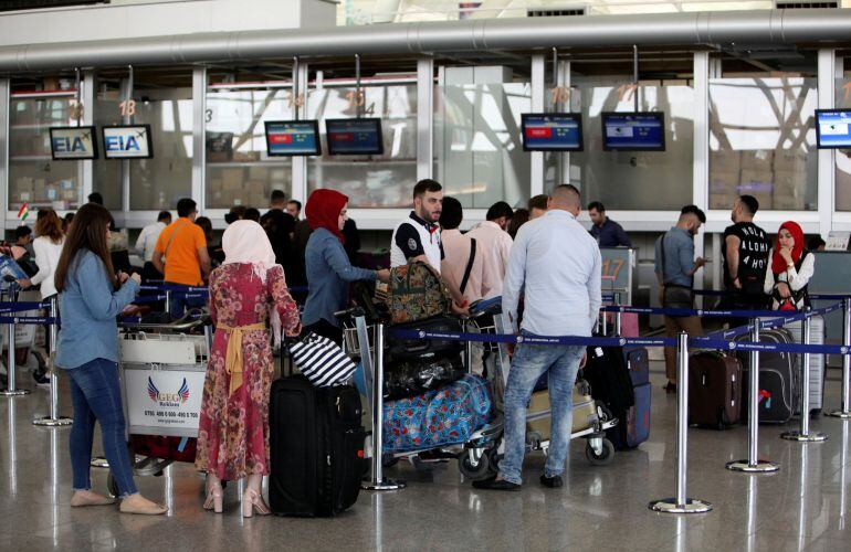 Caos en aeropuertos de todo el mundo por la caída de los sistemas de check-in