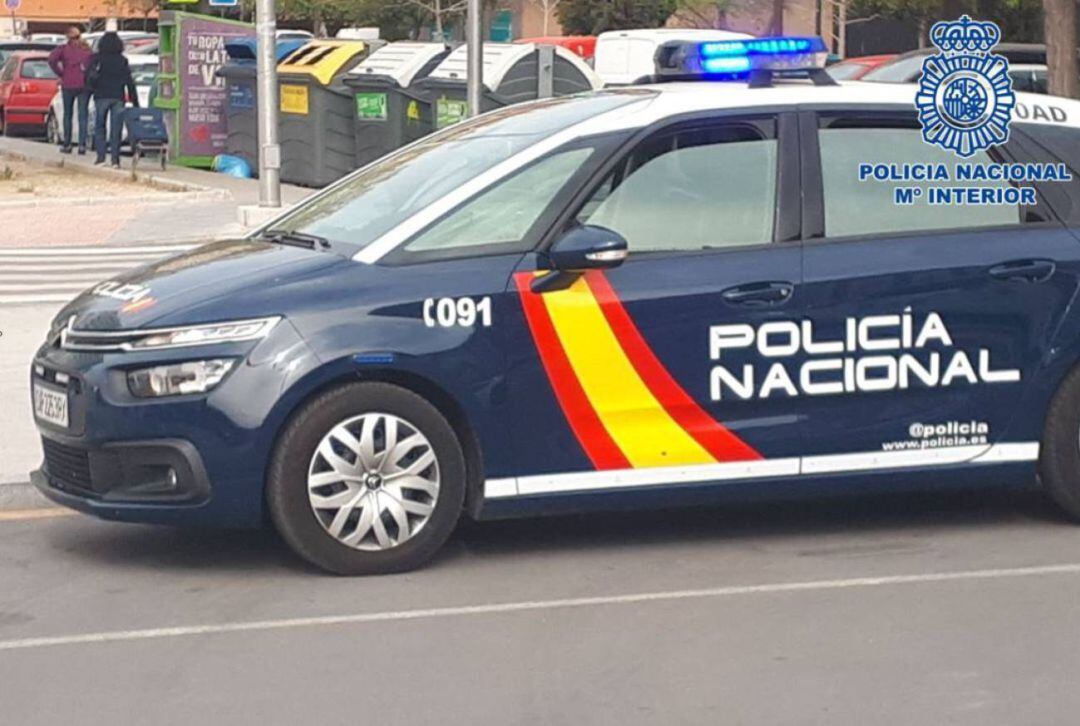 Imagen de archivo de un vehículo de la Policia Nacional