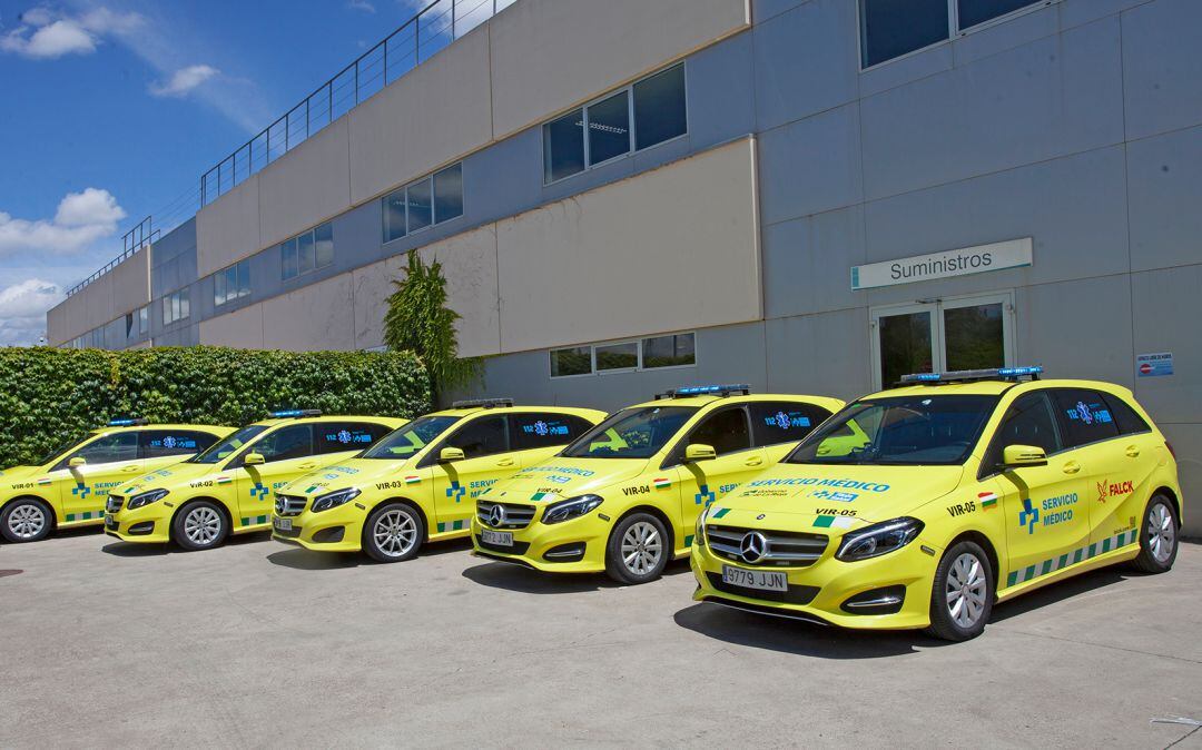 Imagen de la presentación de los cinco vehículos de intervención rápida.