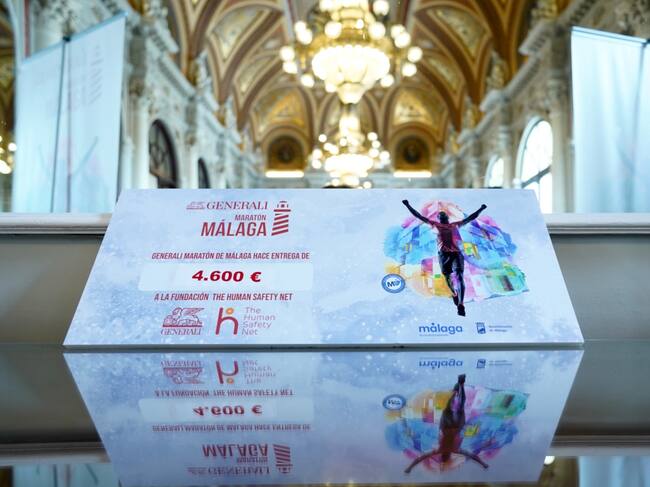 El Maratón de Málaga presentado en el Salón de los Espejos del Ayuntamiento