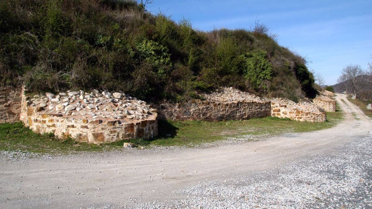 IU pide al PSOE que recupere para Cacabelos el proyecto "Rojo, Verde, Negro", aparcado hace una década