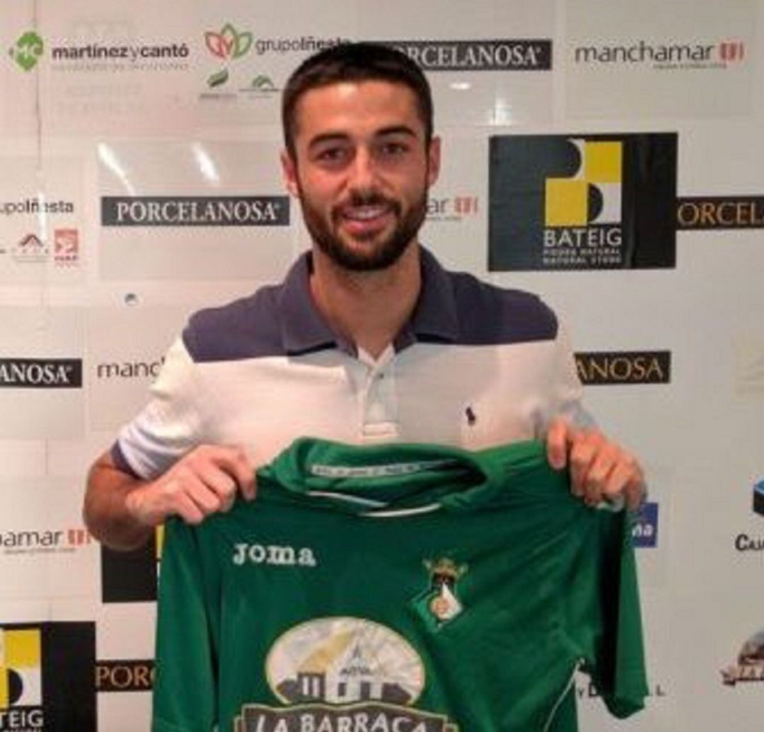Mikel Uriarte llega procedente del Novelda C. F.