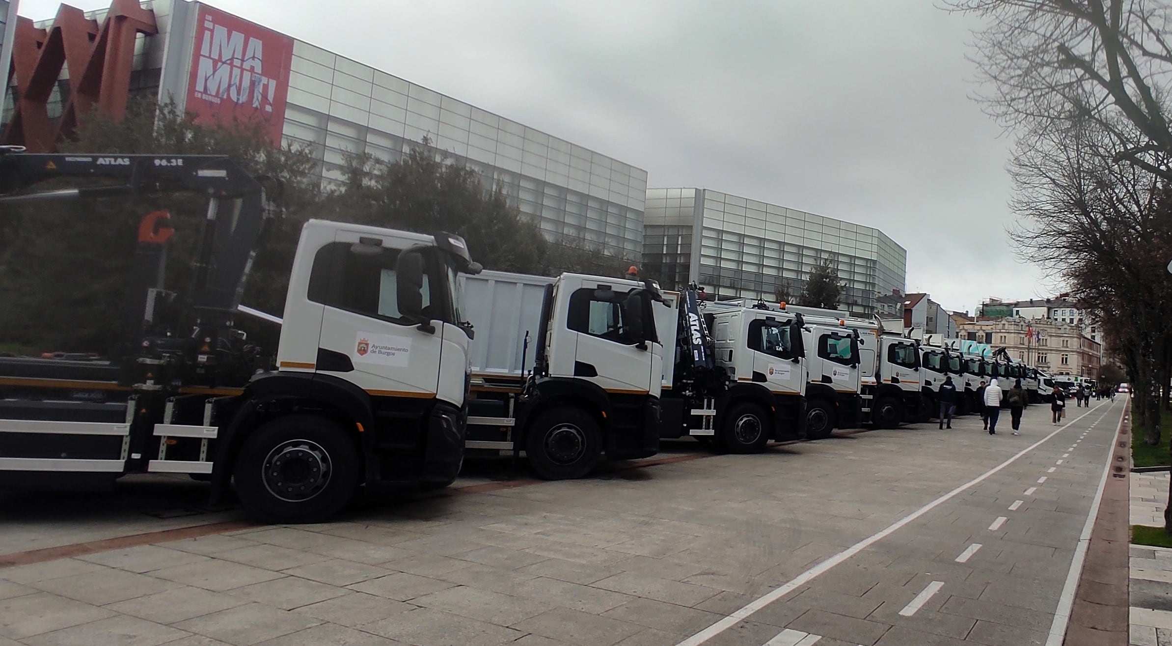 Parte de la nueva flota de limpieza del Ayuntamiento de Burgos. / Foto: Radio Castilla