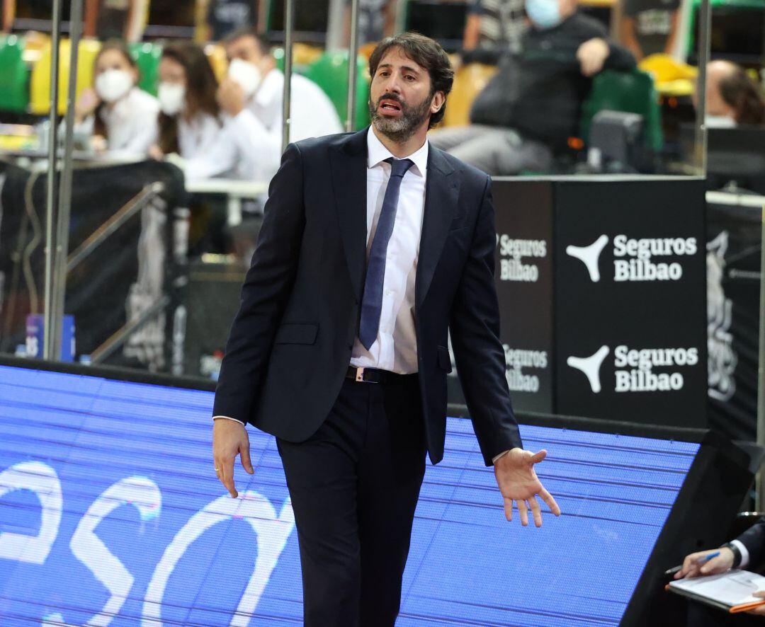 El técnico de Bilbao Basket manda un mensaje a la afición 